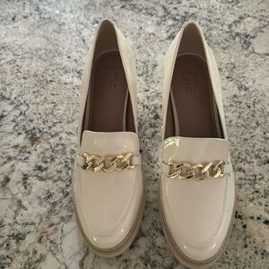 Naturalizer Size 11W Callie- moc high heel loafers